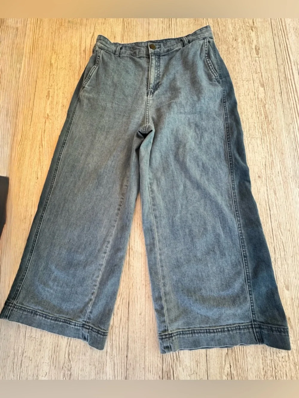 Who What Wear Wide-Leg Crop Jeans in Washed Blue with Side Detail 6 - Picture 2 of 10